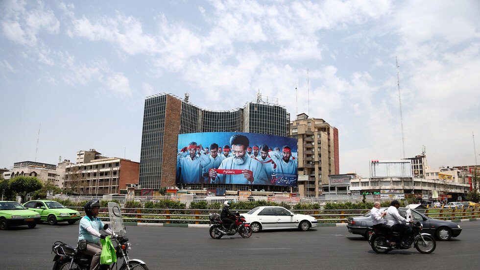 طهران تعلق على العقوبات الأمريكية الجديدة