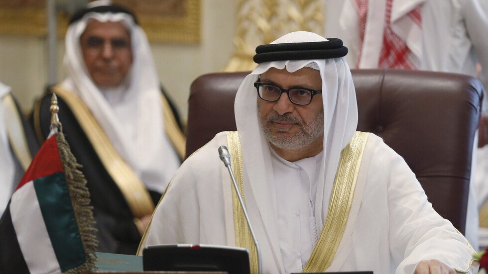 قرقاش: حملة الإخوان ضد مصر فشلت