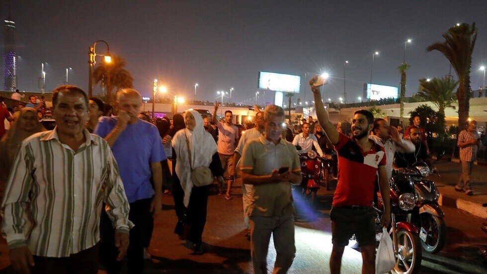 هدوء في عدة مدن مصرية بعد ليلة من الاحتجاجات