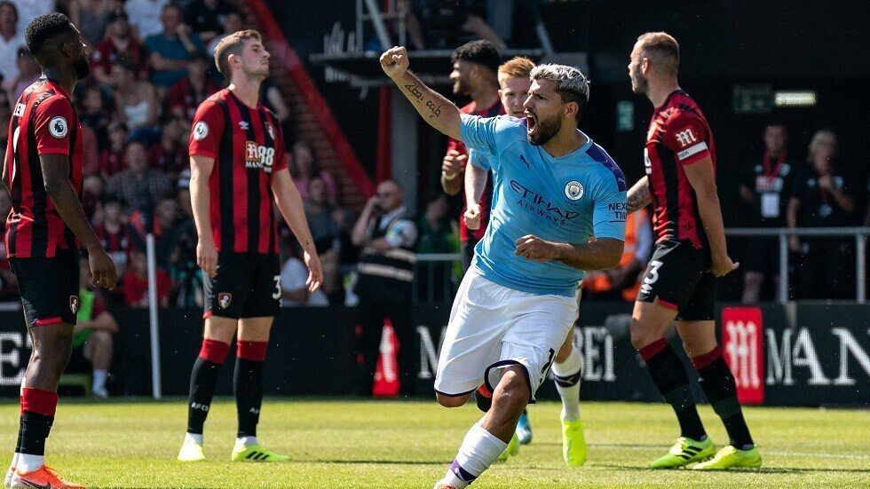 أغويرو يدون اسمه في تاريخ 