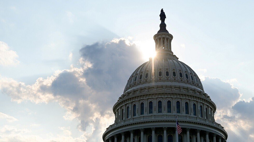 ديمقراطيون يدعون للتحقيق مع ترامب وبدء الإجراءات لعزله