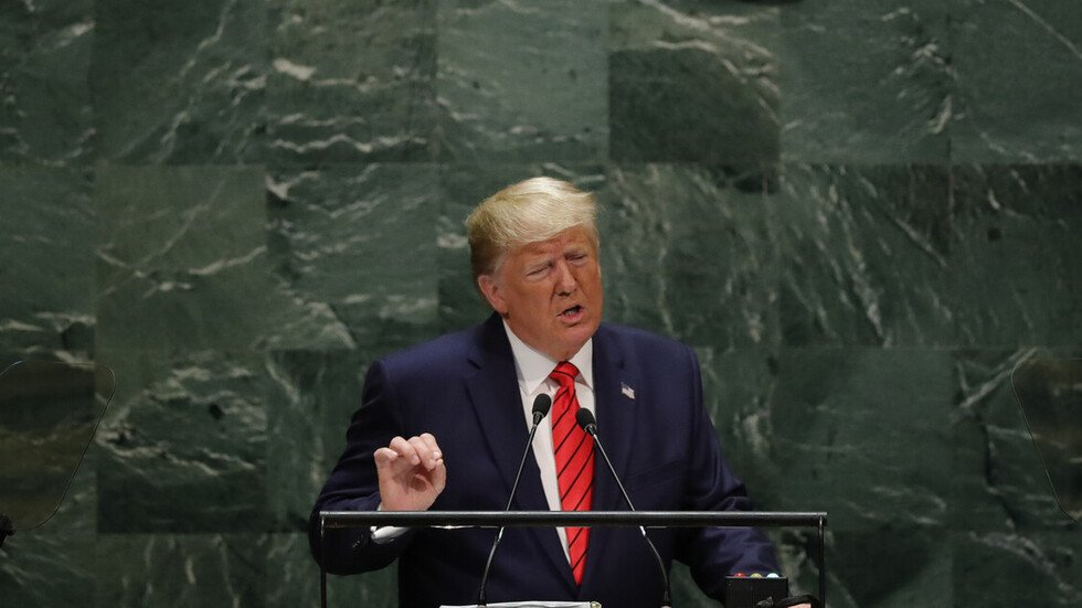 ترامب يدعو الدول العربية لتطبيع العلاقات مع إسرائيل