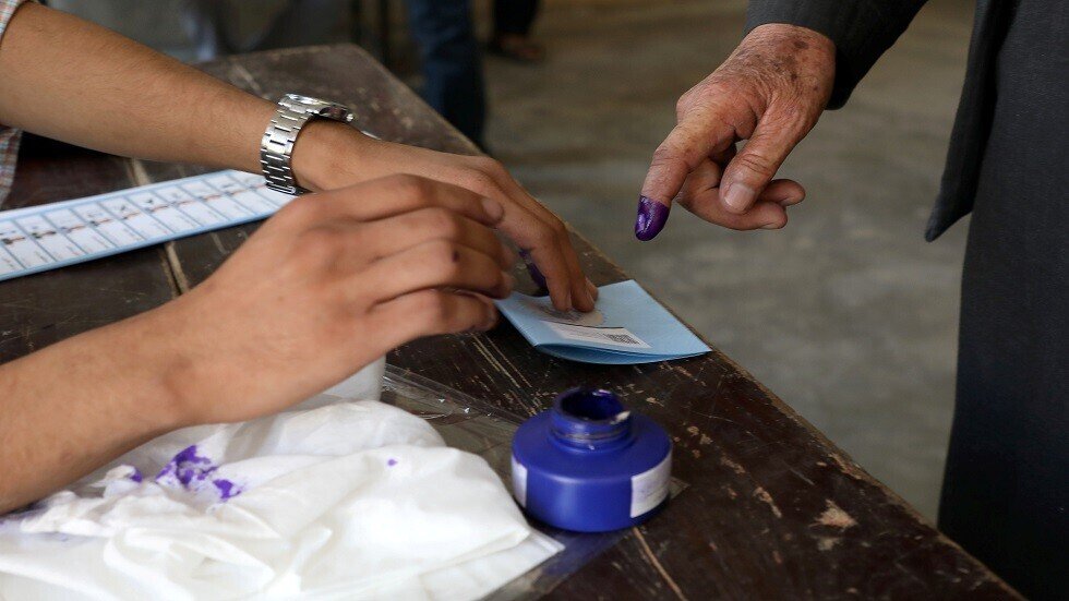 بترت طالبان إصبعه عام 2014 فعاد ليتحداها وينتخب في 2019