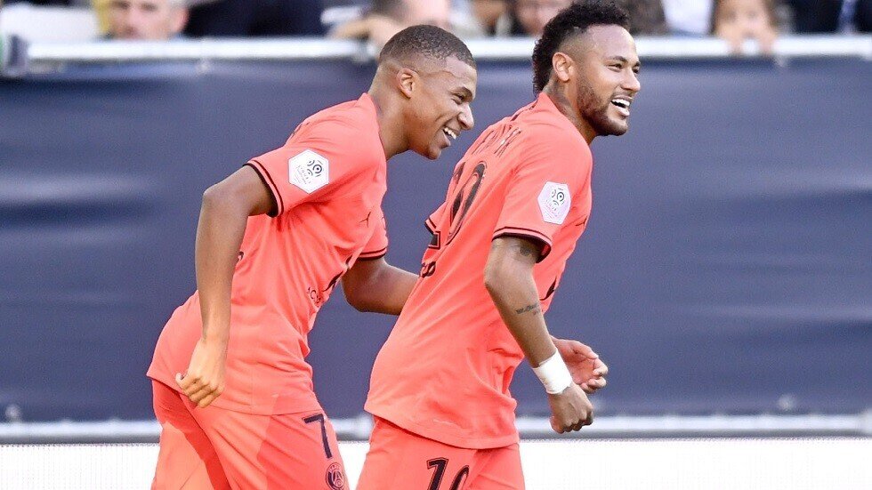 نيمار يقود سان جيرمان لتخطي عقبة بوردو (فيديو)