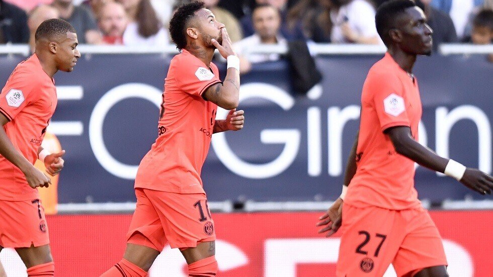 لماذا اعتذر مبابي لنيمار عبر "تويتر"؟