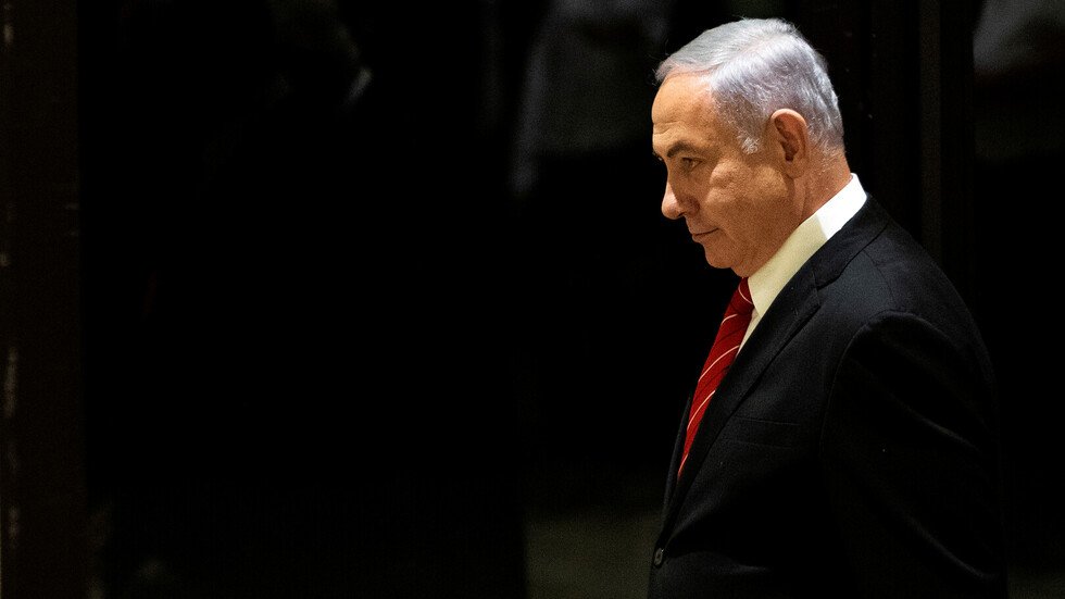 نتنياهو قد يتنازل لغانتس عن تشكيل الحكومة