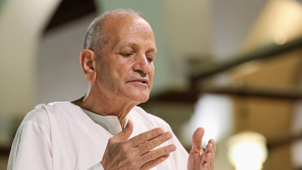 الإحصاء تكشف عن عدد المسنين في مصر