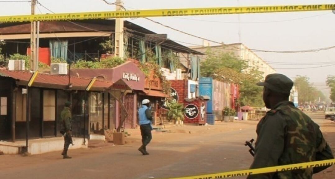 مقتل 14 شخصا وإصابة أكثر من 20 جراء تفجير حافلة في مالي