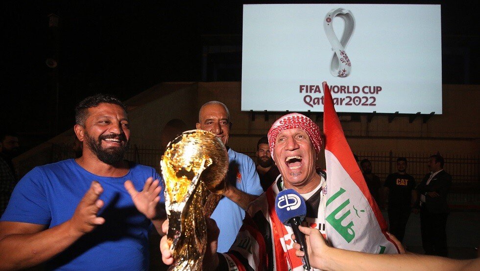 شاهد.. صور شعار كأس العالم 2022 في بغداد