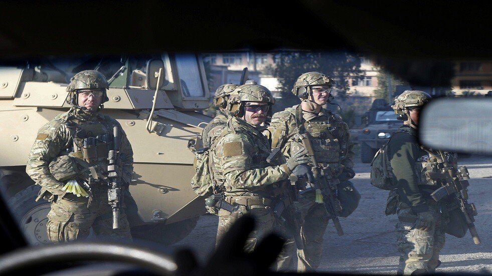 السلطات العراقية تنفي قيام قوة أمريكية بقطع طريق بري قرب الموصل