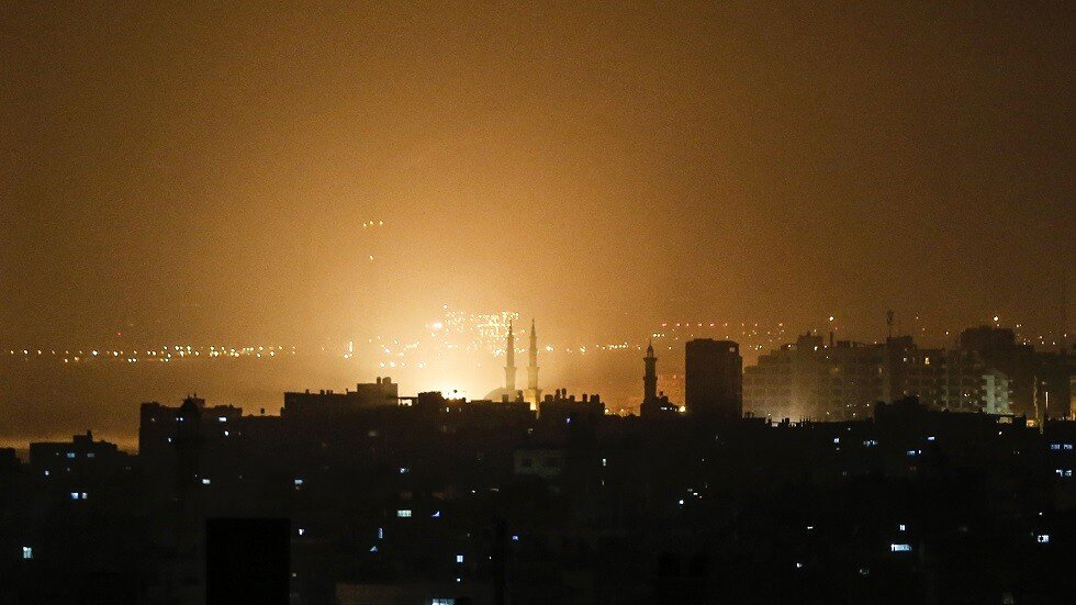 الجيش الإسرائيلي يستهدف مواقع في قطاع غزة
