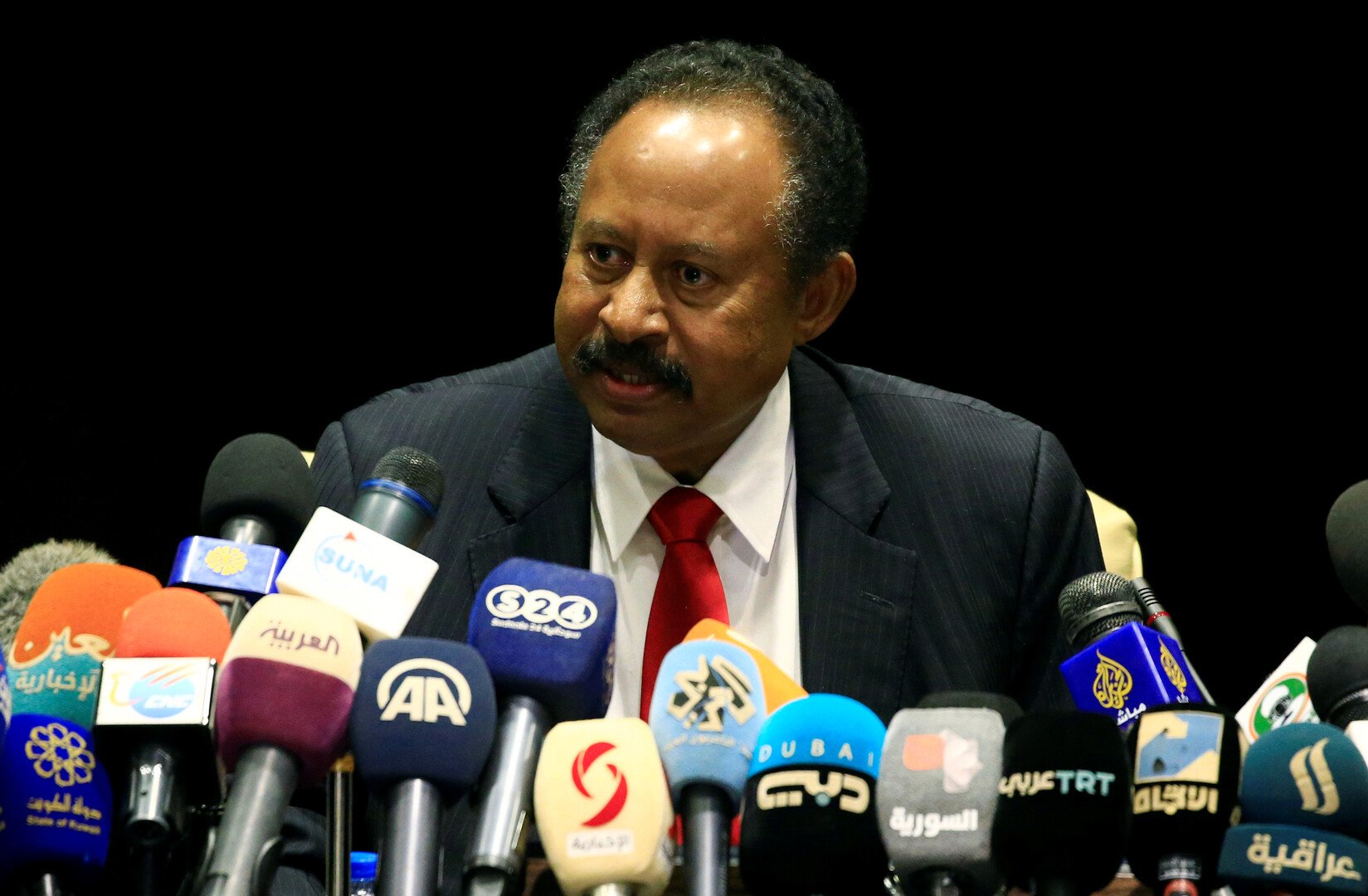 حمدوك يستقبل وزير الخارجية المصري في الخرطوم