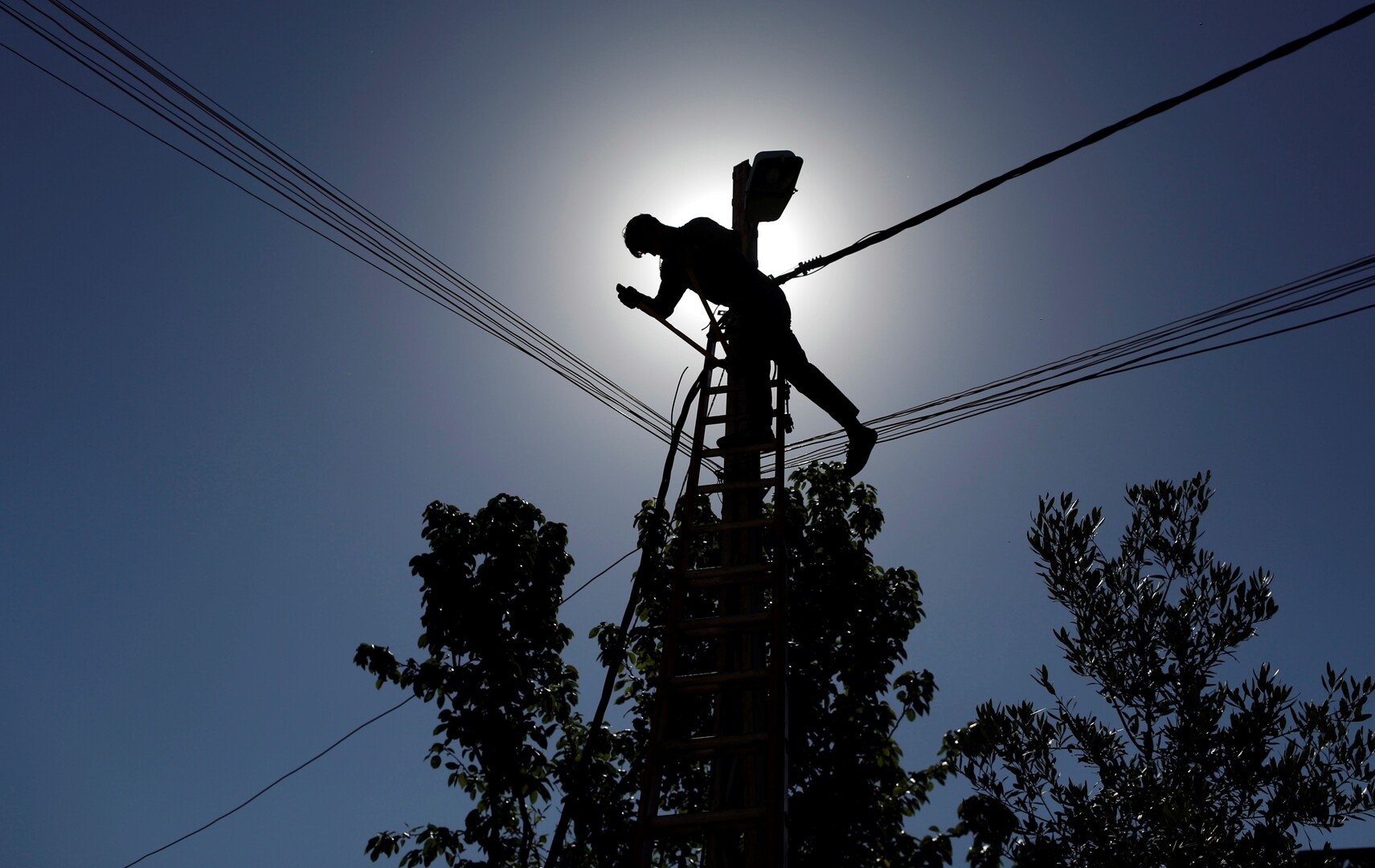 العراق: نحتاج لـ30 مليار دولار لإصلاح وتحديث شبكة الكهرباء