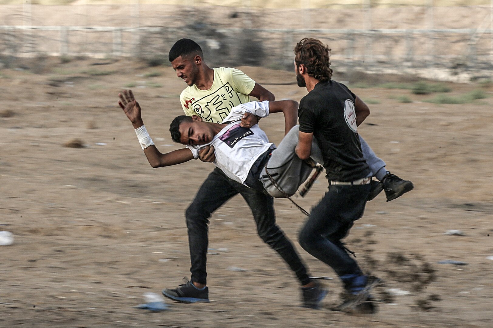 الصحة الفلسطينية: 55 إصابة بجراح مختلفة خلال مسيرات العودة شرقي قطاع غزة