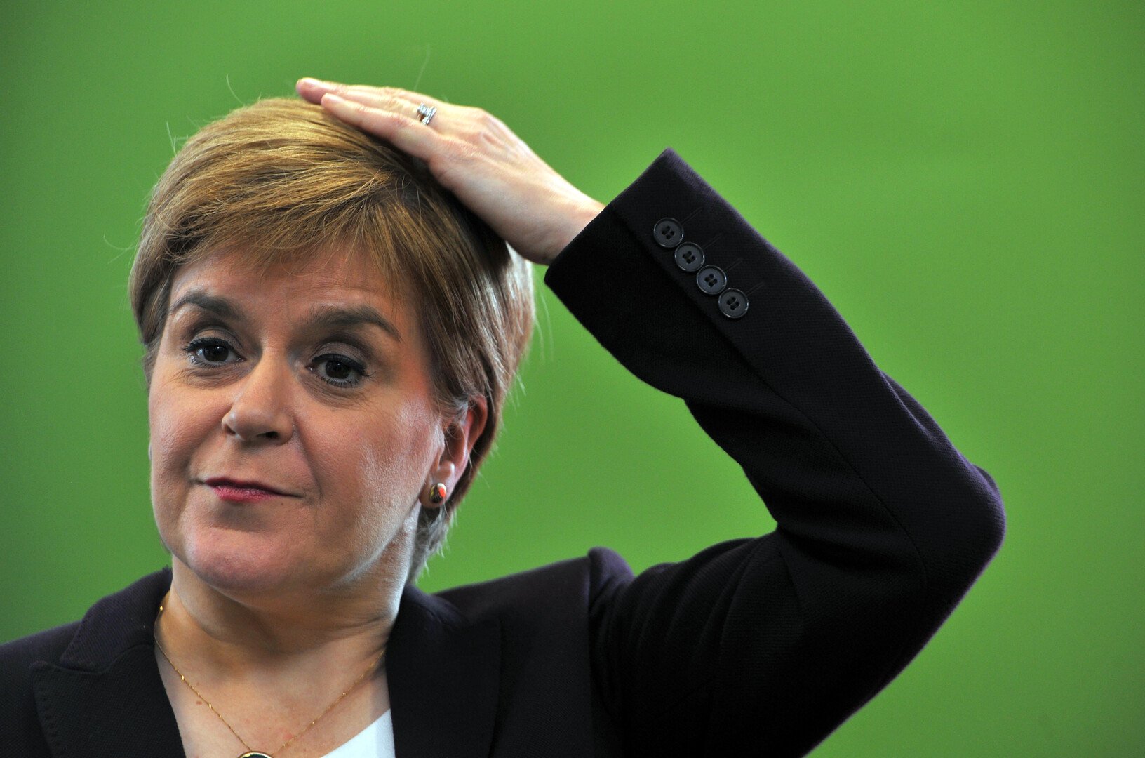 السبب ليس بريكسيت.. زعيمة اسكتلندا تتلقى ضربة على رأسها