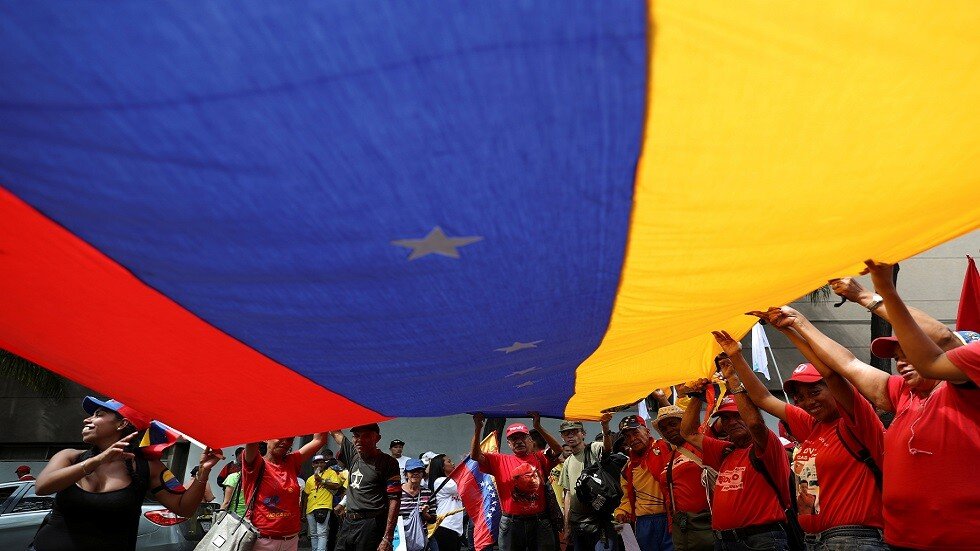 الجيش الفنزويلي يرحب باتفاق بين الحكومة وأطراف في المعارضة