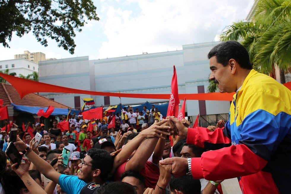 مادورو: روسيا دعامة فنزويلا في مجال الطاقة والتعاون العسكري الفني
