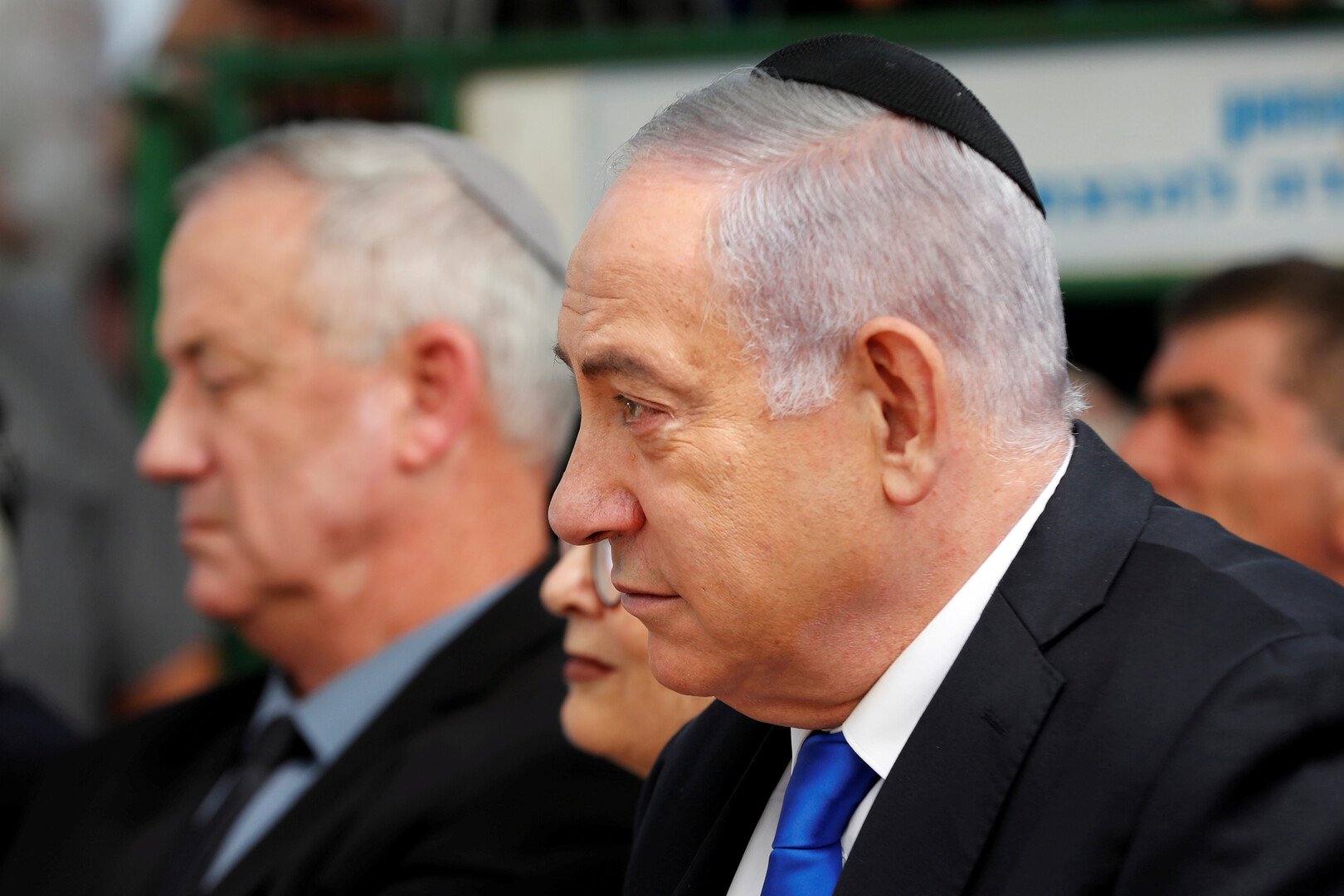 إسرائيل.. اتفاق على تجنب انتخابات ثالثة وخلاف على أولوية رئاسة الحكومة