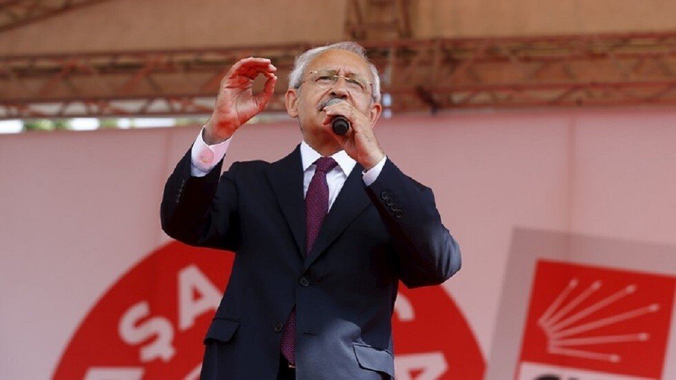 زعيم المعارضة التركية يدعو إلى حوار مباشر بين أنقرة ودمشق