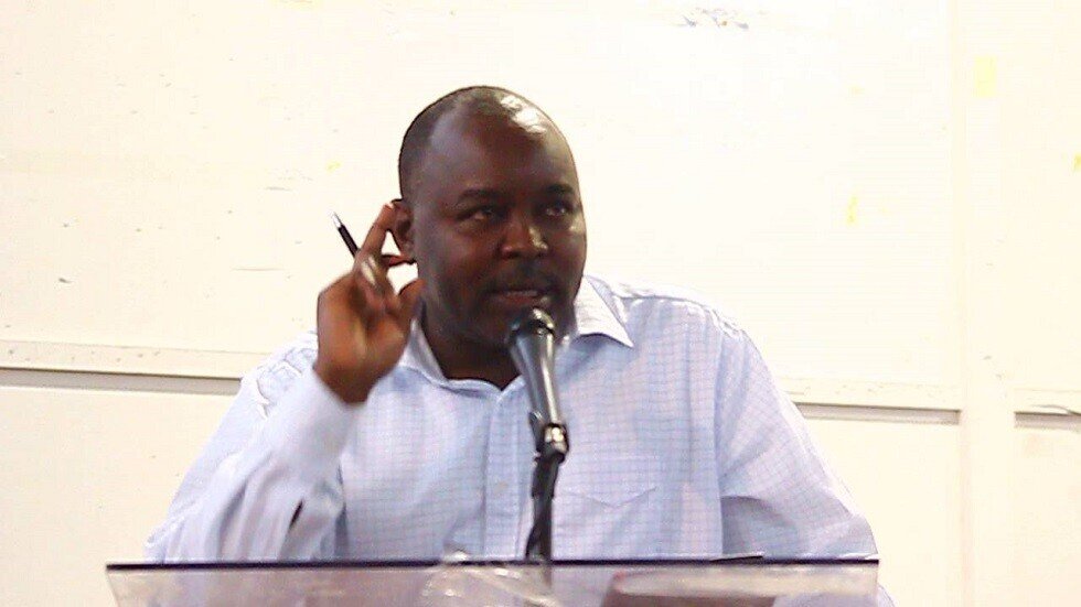 زعيم حركة تحرير السودان يشير إلى تقدم أحرز بعد لقاء حمدوك في فرنسا