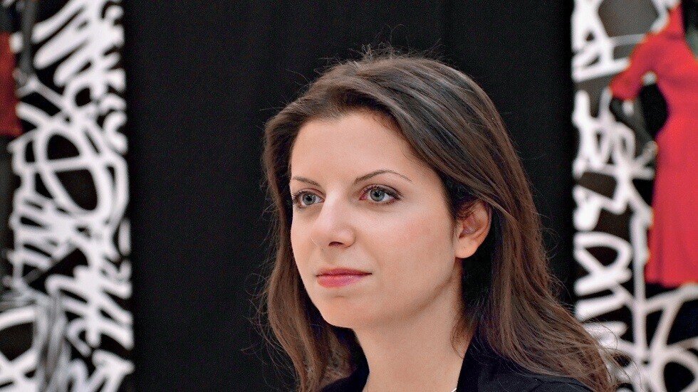 سيمونيان تفند طريقة عمل "بي بي سي"