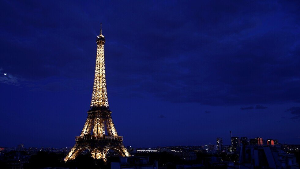 باريس تلوح بإجراءات انتقامية من واشنطن