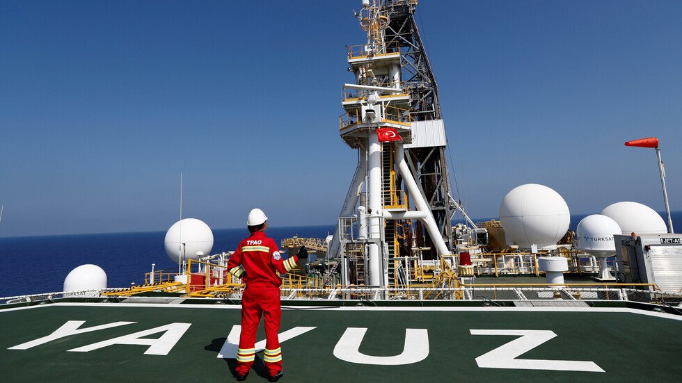 بريطانيا تستنكر أعمال التنقيب التركية قرب قبرص