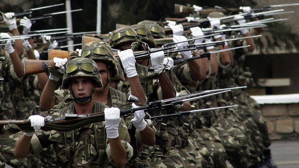 الجيش الجزائري يعلن مقتل مسلحين 2 في مدينة عين الدفلى غرب البلاد