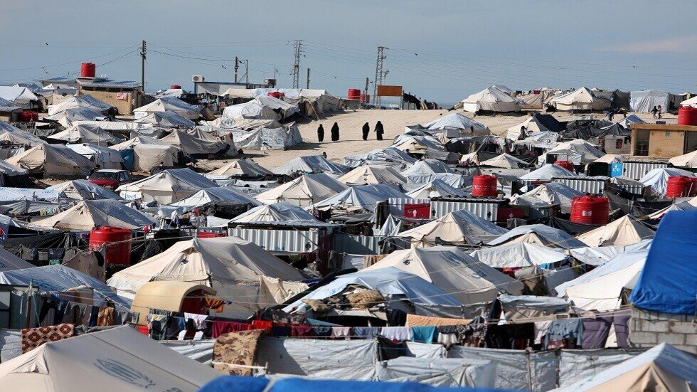 قوات سوريا الديمقراطية تحذر من مخاطر فرار الآلاف من عناصر "داعش" بهجوم مفاجئ  للتنظيم على مخيم الهول