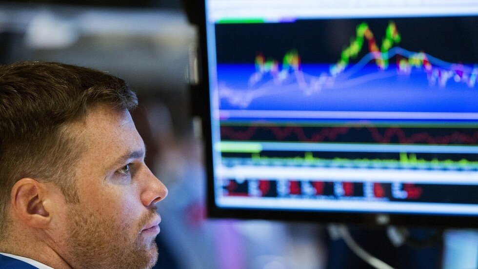 هبوط أسعار النفط بسبب مخاوف من تباطؤ الاقتصاد العالمي