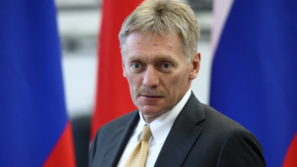 بيسكوف: مقالة "نيويورك تايمز" عن زعزعة الاستخبارات الروسية الاستقرار بأوروبا كـ "قصة بوليسية"