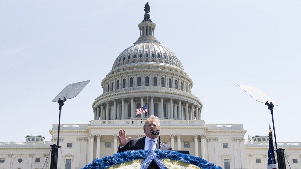 ترامب يعفو عن عالم متوف أدين عام 1948
