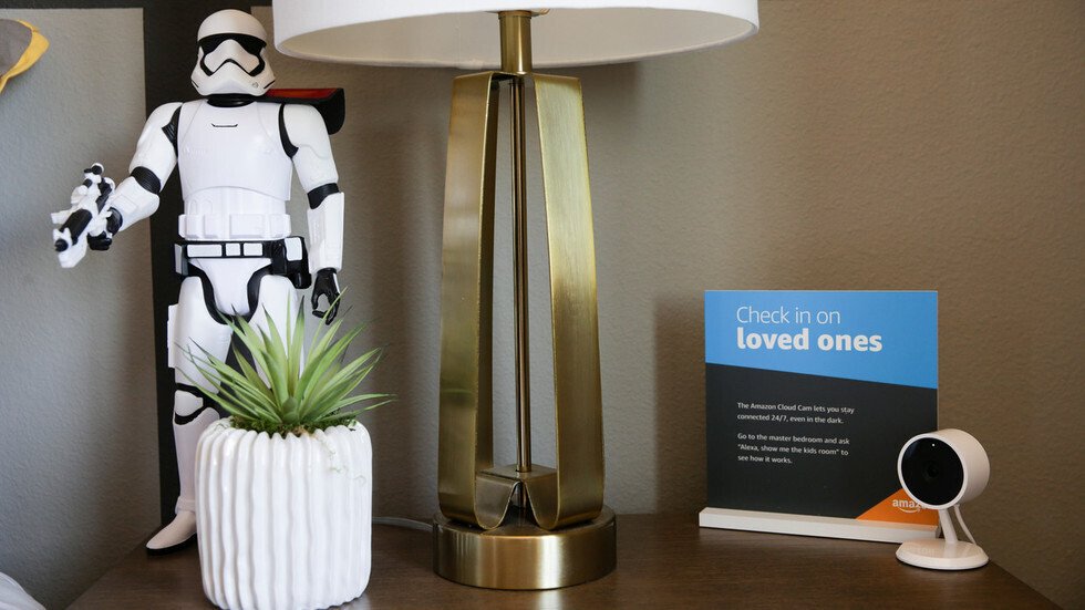 تقرير جدلي حول مشاهدة موظفي