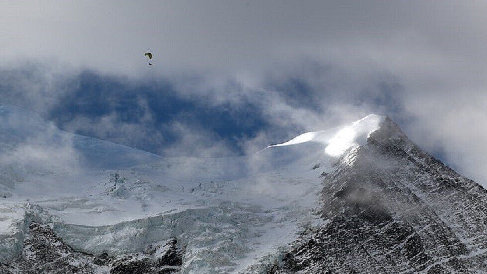 باحثون يكشفون عن تغير واضح في جبل "مونت بلانك" خلال قرن (صورة)