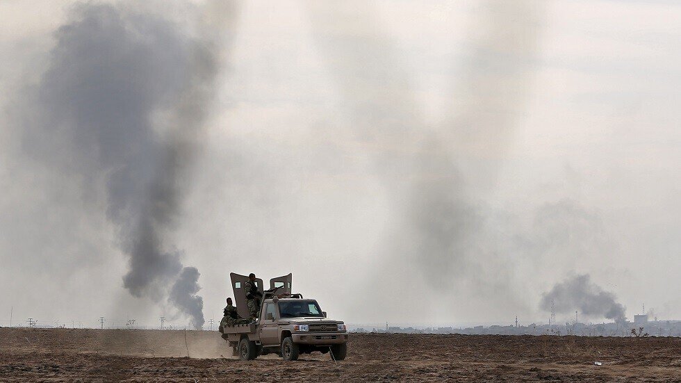 مقتل 8 أشخاص بهجوم لوحدات كردية في بلدة حدودية تركية