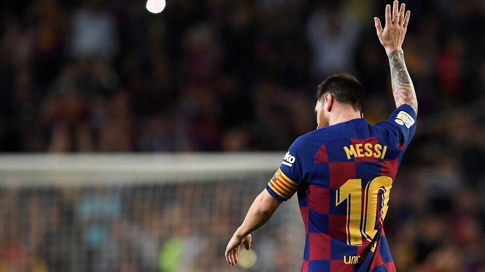 برشلونة يسعى لإبقاء ميسي مع النادي مدى الحياة