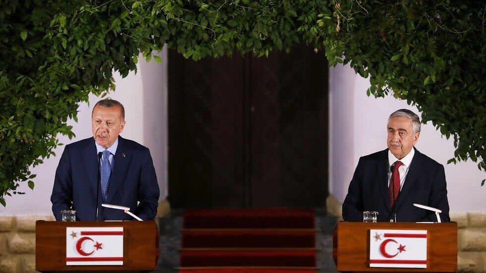 زعيم القبارصة الأتراك يرد على هجوم أردوغان بسبب انتقاده العملية التركية في سوريا