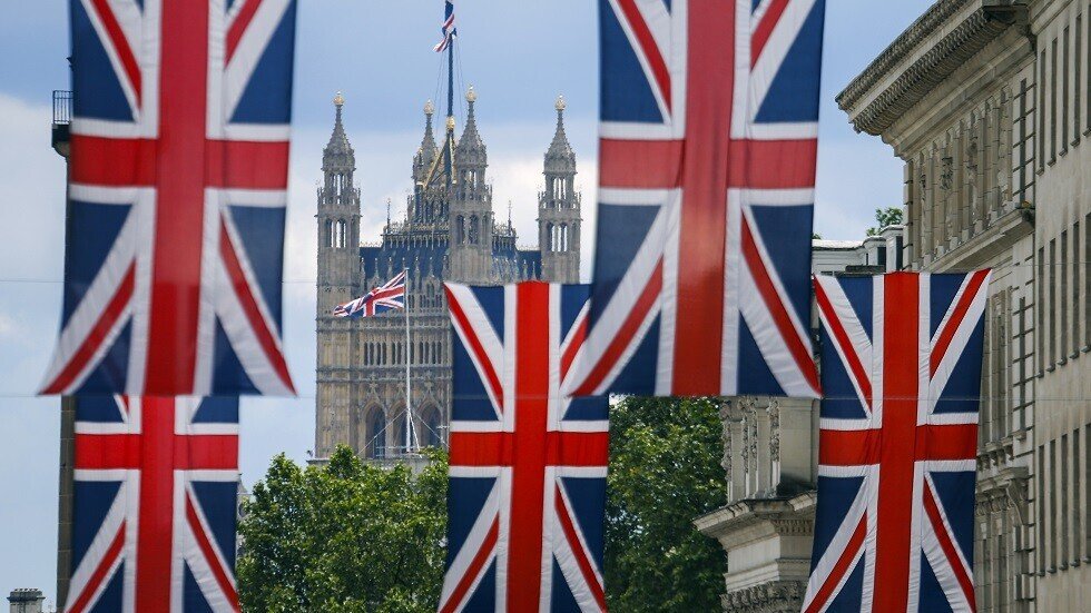 صحيفة: بريطانيا تراجع تراخيص تصدير الأسلحة إلى تركيا