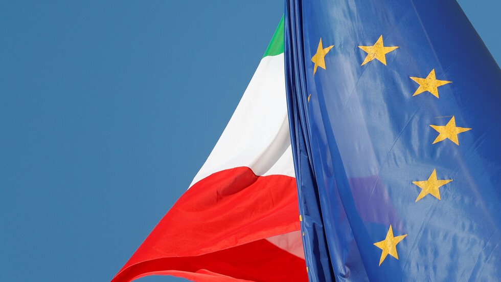 روما بصدد تجميد بيع السلاح لأنقرة