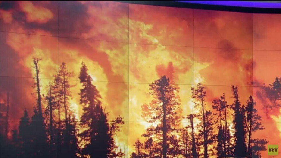 حرائق تعم أنحاء لبنان