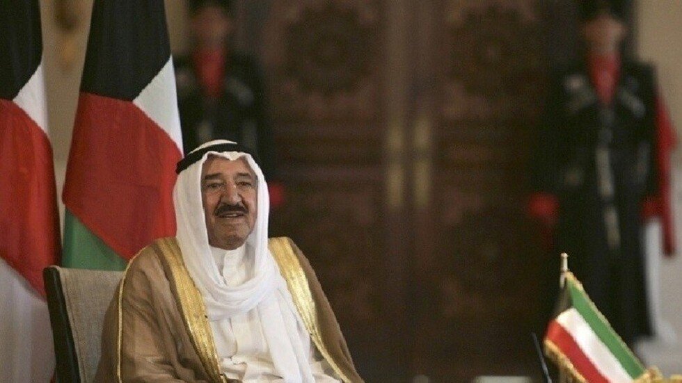أمير الكويت يعود إلى وطنه الأربعاء بعد خروجه من مستشفى أمريكي