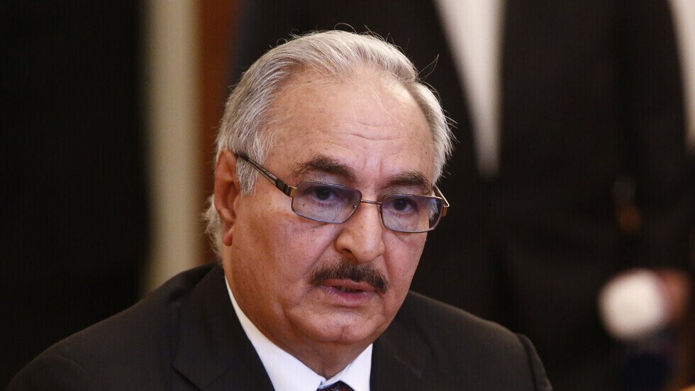 حفتر يعلق على إعلان سيف الإسلام القذافي الترشح لانتخابات رئاسة ليبيا