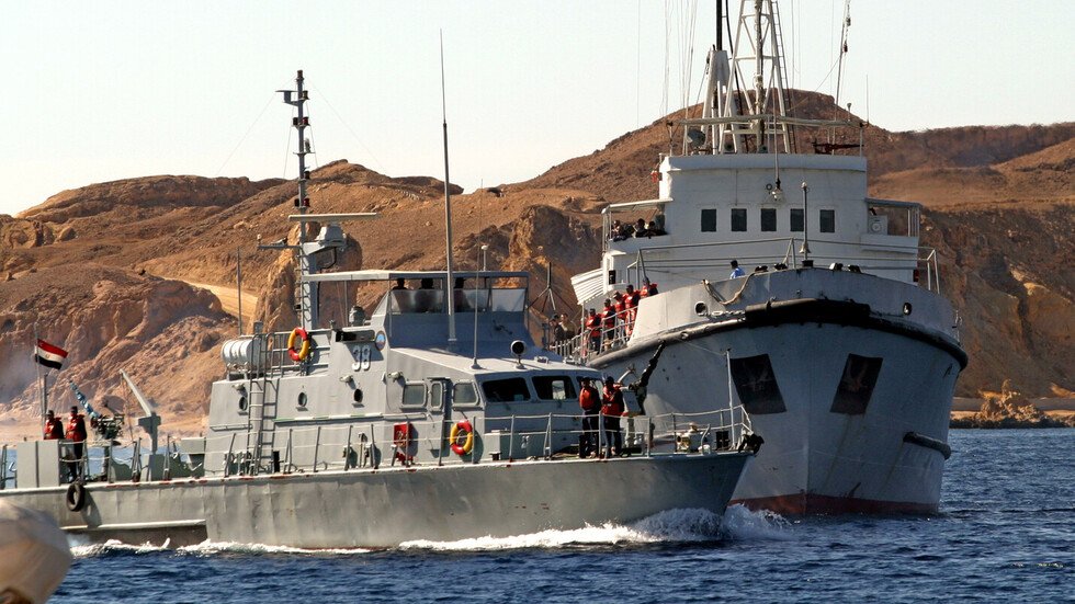 لأول مرة.. الجيش المصري يقبل خريجي الجامعات في القوات البحرية