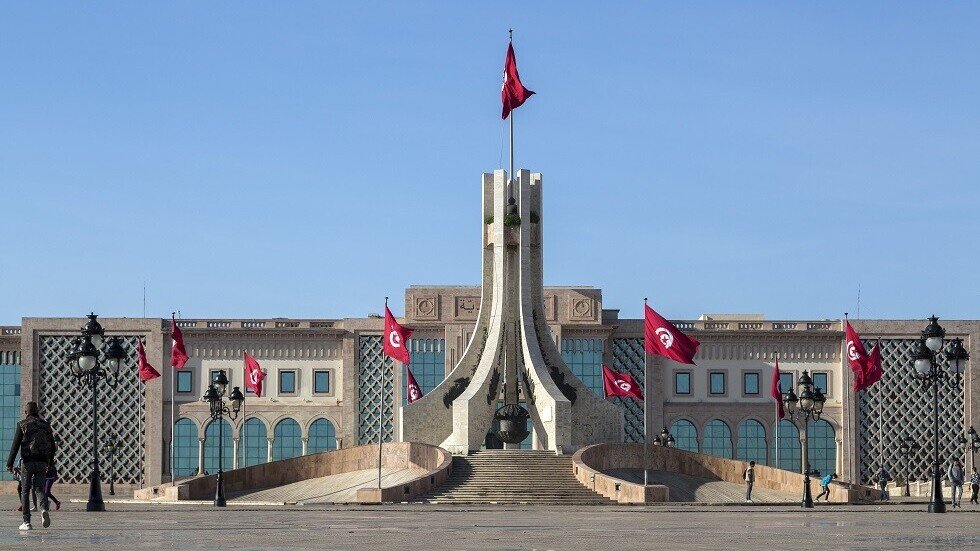 مجموعة دولية تخرج تونس من القائمة السوداء لـ"تزوير العملات وتمويل الإرهاب"