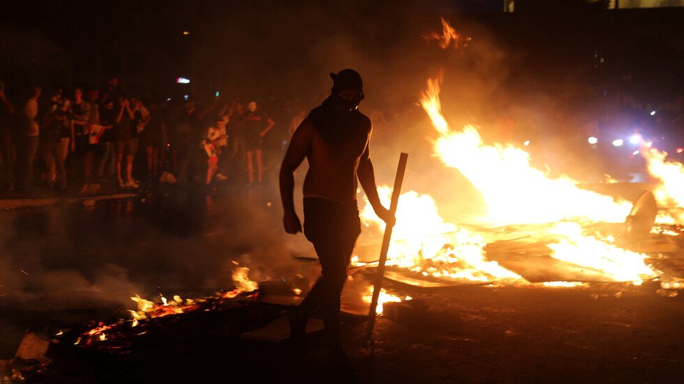 السعودية تجلي رعاياها من لبنان