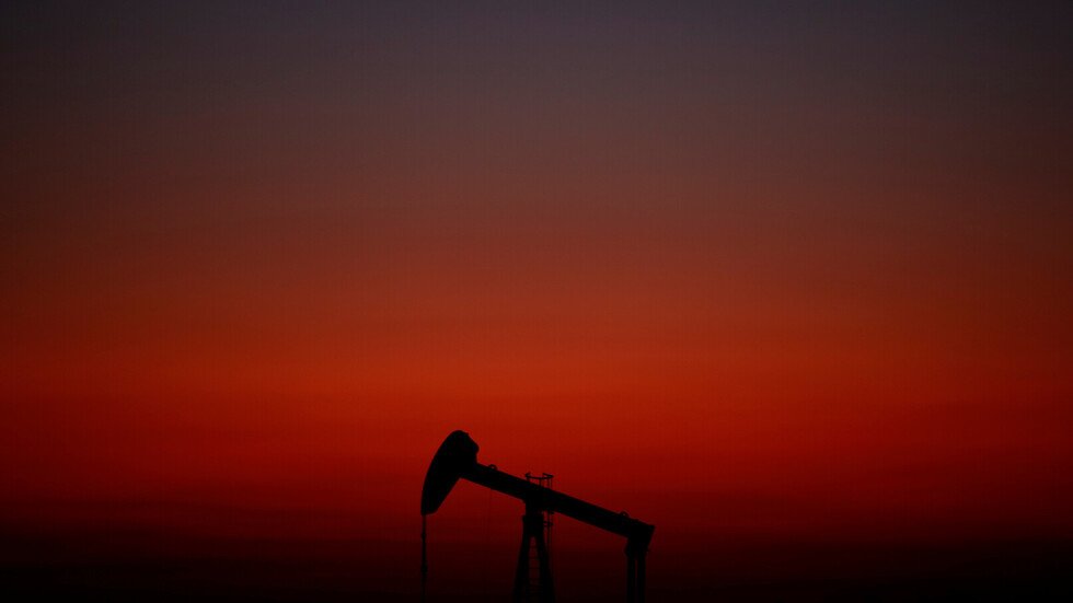 الكويت: المفاوضات مع السعودية مستمرة بشأن المنطقة المقسومة