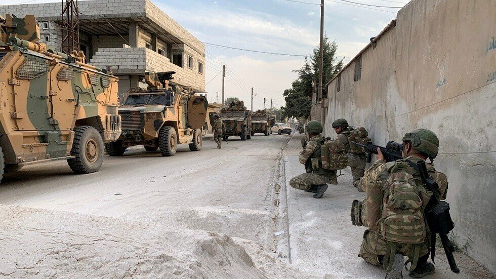 الدفاع التركية تعلن السيطرة على 1500 كلم مربع شمال سوريا