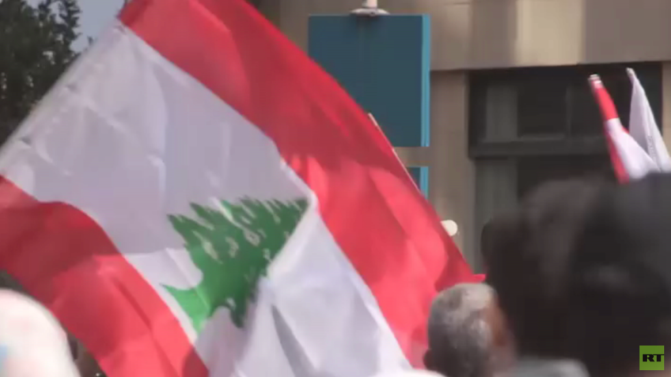 لبنان.. ورقة إصلاح ورفض في الشارع