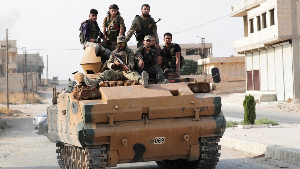 هولاند: في سوريا انتصر كل من لم نرغب في انتصارهم!