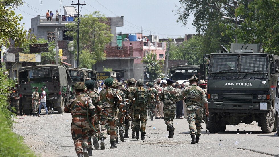 الهند ترصد نشاطا ملحوظا للطائرات المسيرة الباكستانية على الحدود